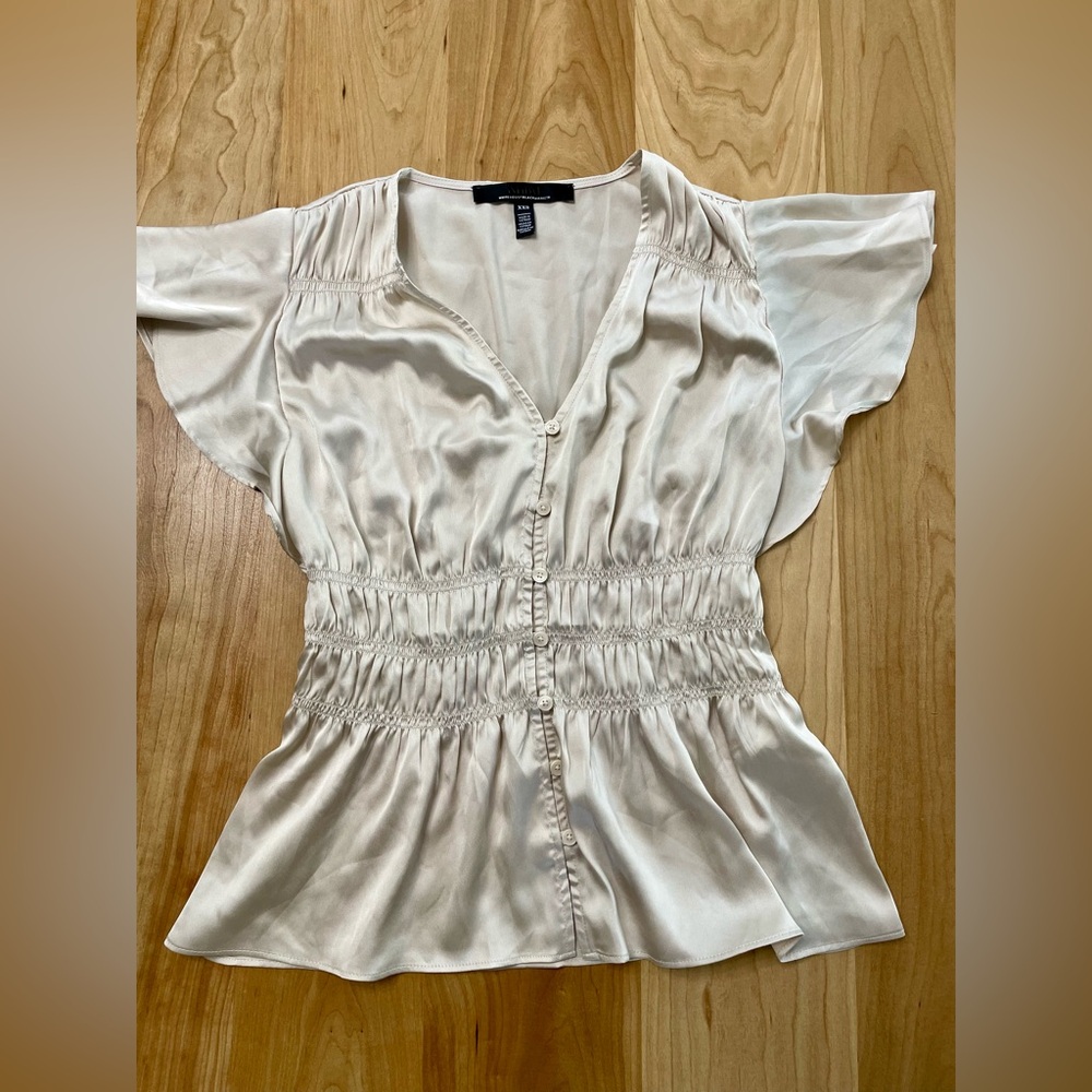 White House Black Market Silky Ivory Flutter Sleeve Top Pintuck Waist
